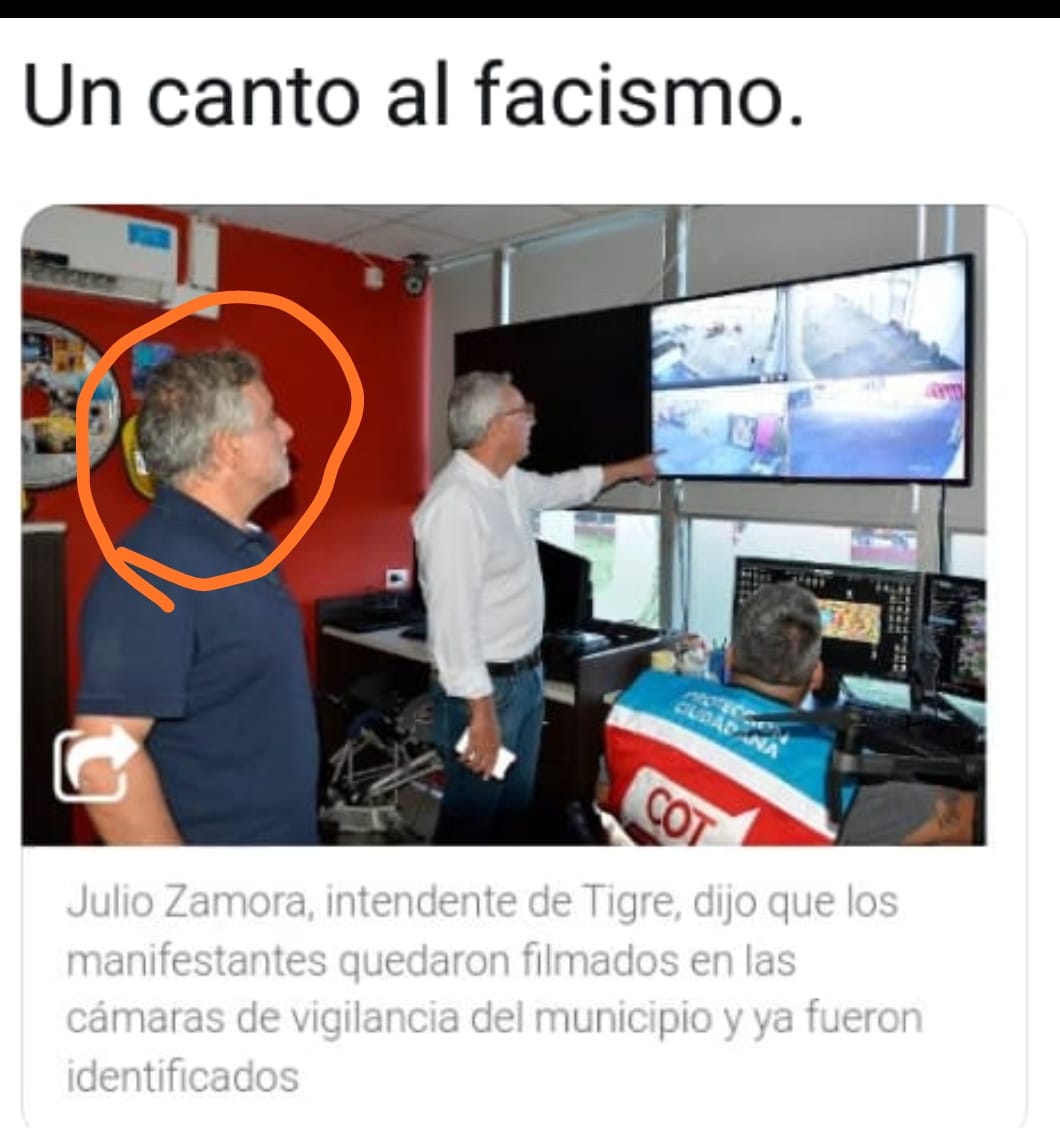 EL SECRETARIO DEL INT DE TIGRE ORGANIZANDO EL TORNEO DE PADDLE