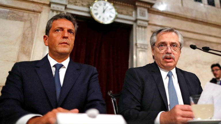 Apretando y comprando votos: la Agenda del gobierno con las provincias