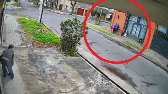 Una mamá con dos nenes asaltados a punta de pistola en Lanús