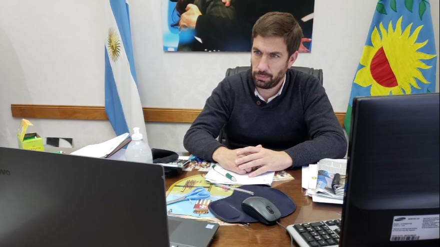 El intendente K, Juan Ustarroz, falsificó firmas de vecinos para justificar un aumento de tasas