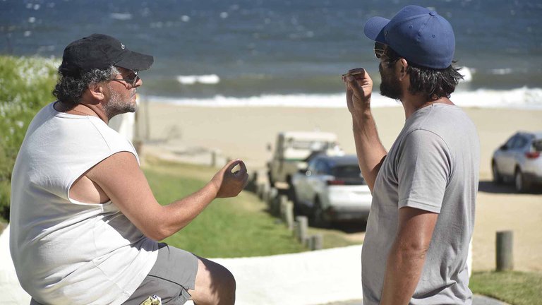 Mar del Plata: un juez le prohibió a la Policía detener en la calle a consumidores de marihuana, cocaína o éxtasis