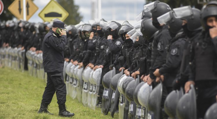 Dato del Día: Alarma en Buenos Aires por la Policía