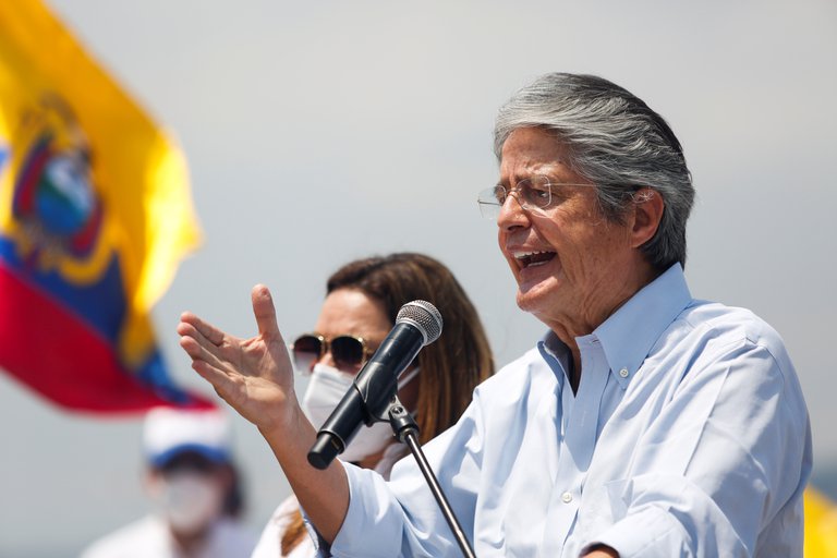 Guillermo Lasso, el ex banquero que impidió el regreso del correísmo al poder en Ecuador