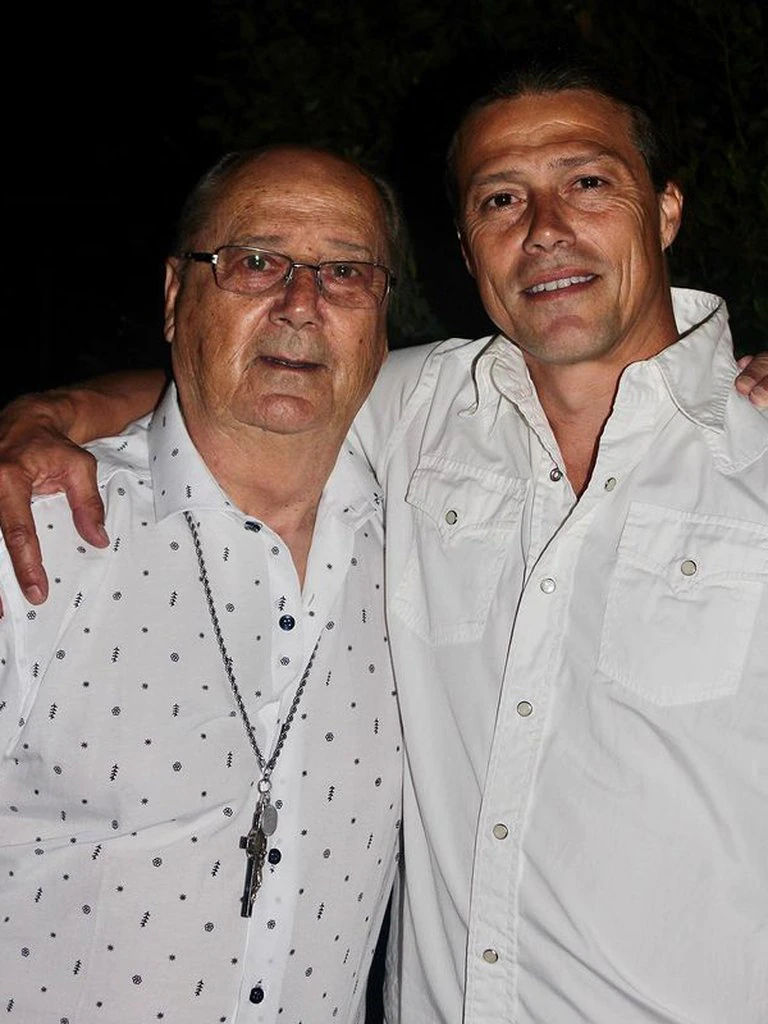 Almeyda dejó en evidencia que hay vacunas, pero es el gobierno quien la maneja por el Lobby de Cristina en  beneficio de  sus negociados