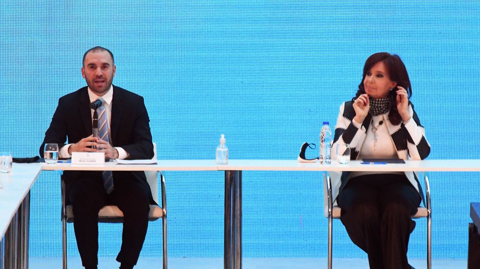 Paquetazo de medidas: el Gobierno anunció un aumento del salario mínimo, bonos a jubilados y créditos subsidiados