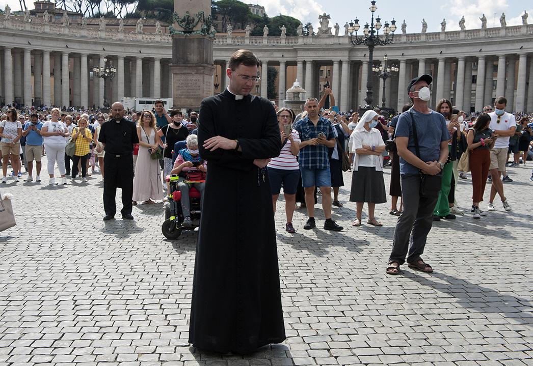 Polémica decisión: exigen pase sanitario obligatorio para entrar al Vaticano, pero no a los fieles