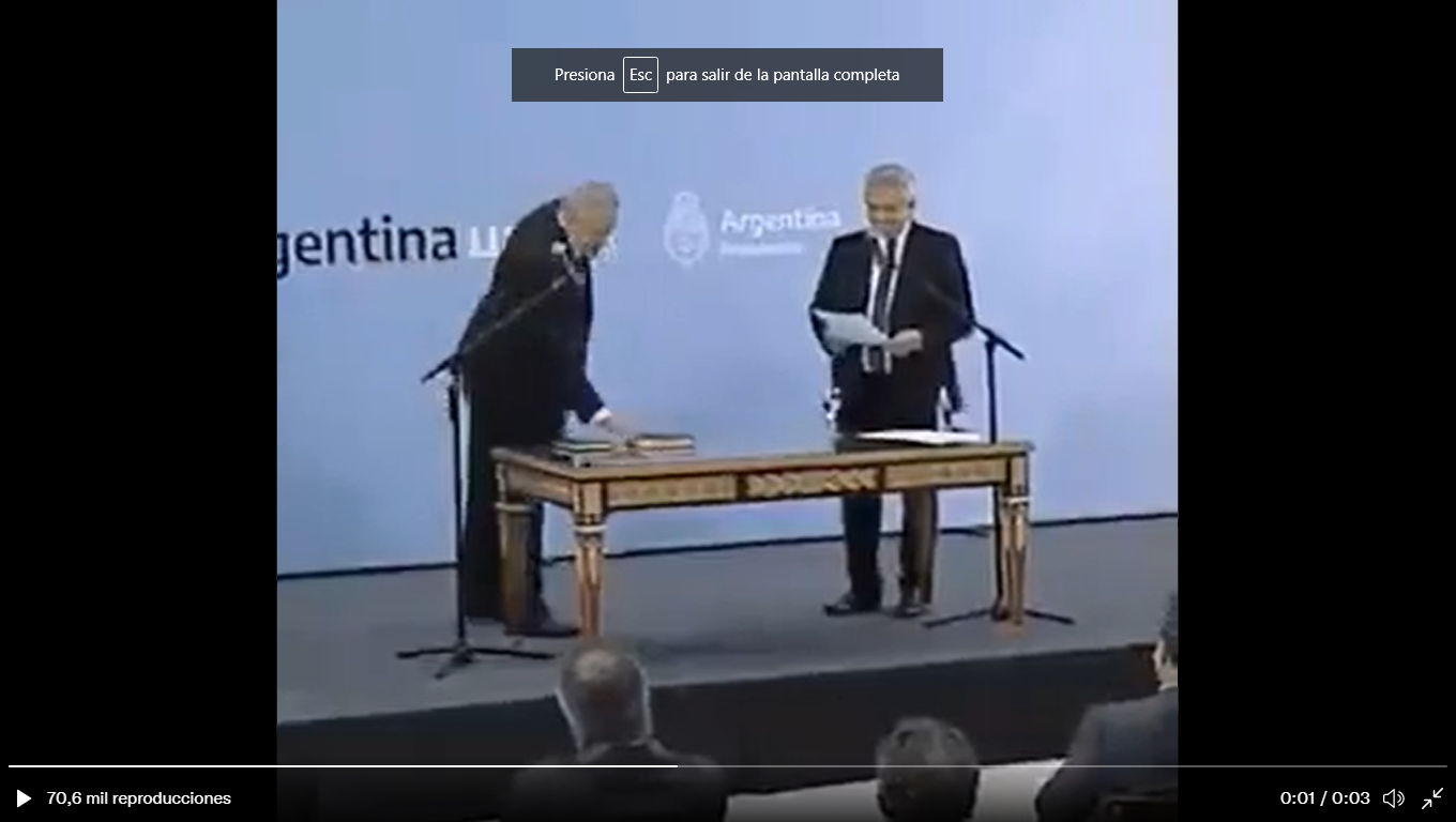 Jaime Perczyk, debió apartar también la Constitución además de la Biblia