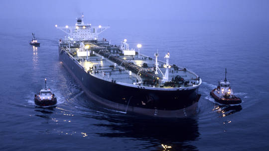 Estados Unidos aumenta las importaciones de petróleo ruso “prohibido”