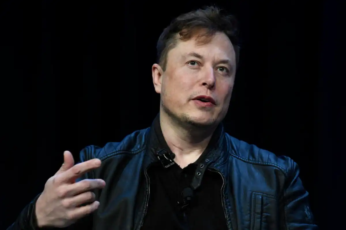 Elon Musk culpa al ‘virus woke’ de la caída de Netflix