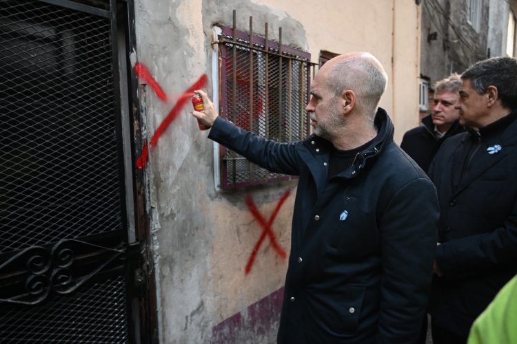 Larreta clausuró Bunker de drogas … Ritondo los pasaba con topadora.