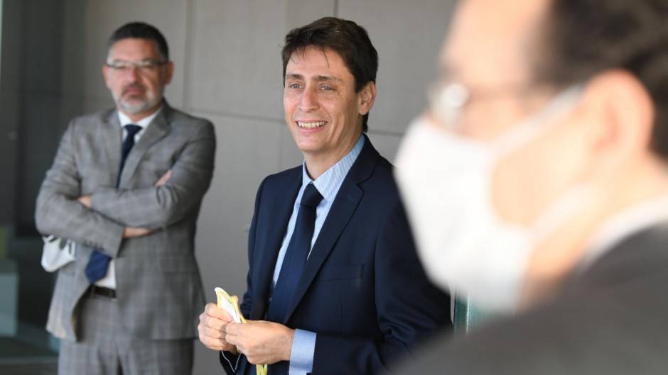 Echaron al CEO de YPF en medio de un escándalo de espionaje
