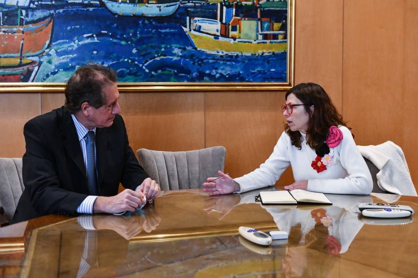 Batakis deberá desactivar una bomba de deuda en pesos equivalente a US$25.000 millones