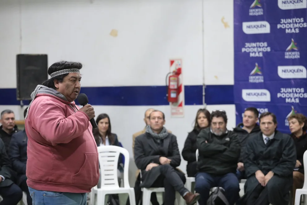 Duras críticas al acuerdo para Vaca Muerta: “Es ponerse de rodillas ante la extorsión mapuche”