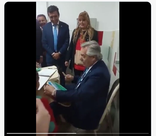 ¿Alberto desconectado de la realidad con unas copitas de mas en la Rioja ?