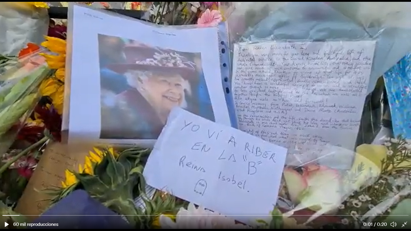 No se puede creer  en el funeral de la reina : “Yo Bi a River en la B”