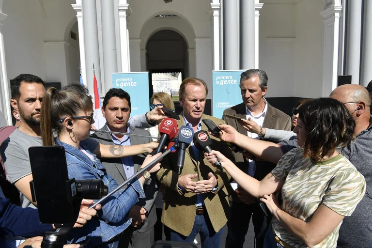 Más papelón, sólo 11 gobernadores apoyaron el circo de el jucio político a Rosatti… El de Entre Ríos desmintió su firma