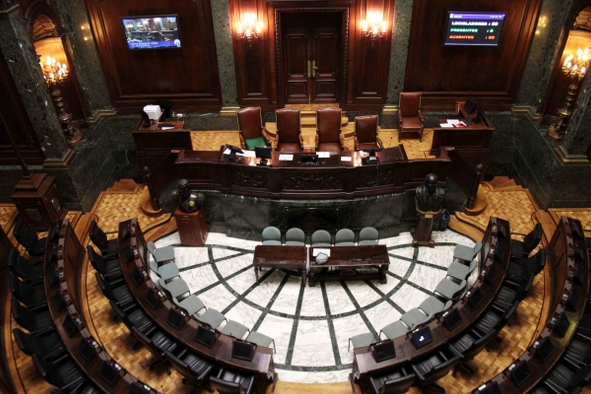 La Legislatura debatirá este jueves la derogación del impuesto a las tarjetas
