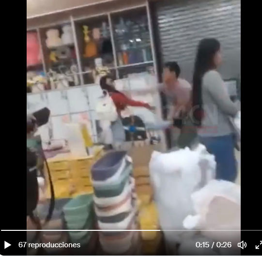 Solano: Un comerciante chino golpeo a una mujer y los vecinos le saquean el negocio …