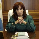 Y mientras estas distraído con Isaurralde. Cristina pide la nulidad de sus causas porque no estaba la jueza de ella.