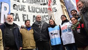 marchas-piquetera-en-el-centro-porteno-20220728-1393743