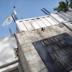 La embajada Argentina en Venezuela victima de intimidaciones del régimen de Maduro