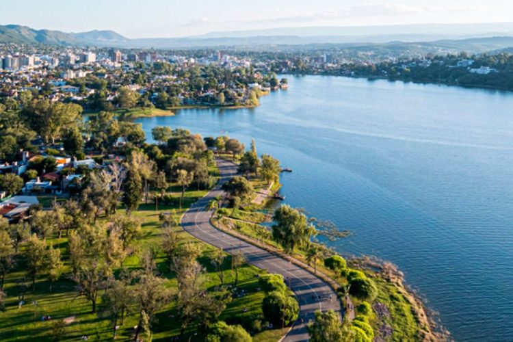 costanera-de-villa-carlos-paz-1853001-750x500 (1)
